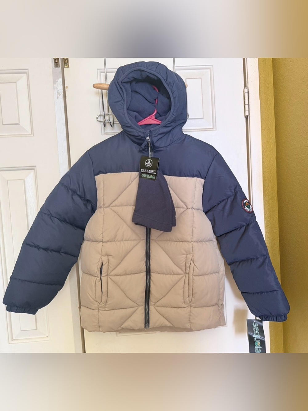 Sequoia Puffer Jacket . Boys size 10/12 - New with tags